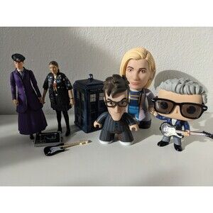 Dr Doctor Who Missy Ace Remembrance Of The Daleks action figure Jodie 10th 12th